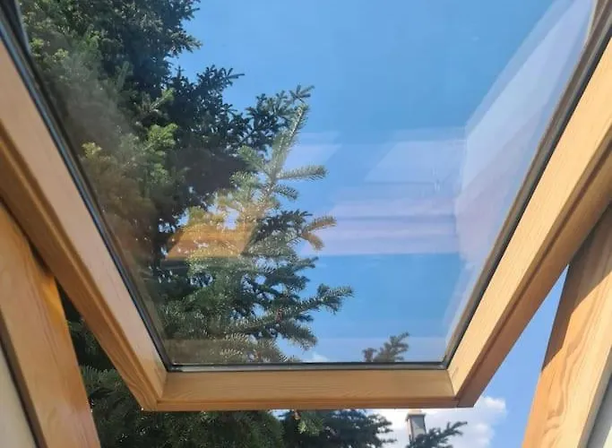 Mansarda Boema, Gradina De Basm Bukarest