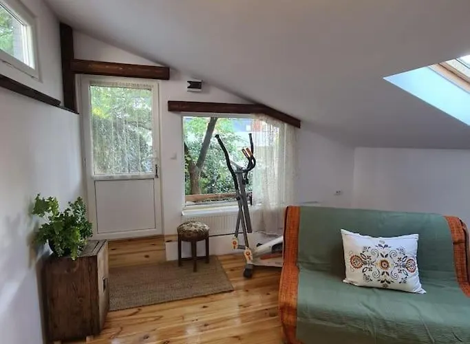 Mansarda Boema, Gradina De Basm Hébergement de vacances